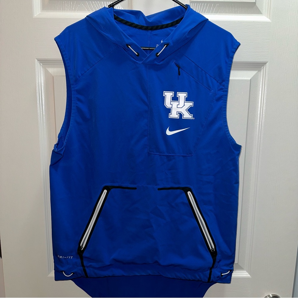 Nike Dry-Fit University of Kentucky Sleeveless performance Hoodie - Men’s Small